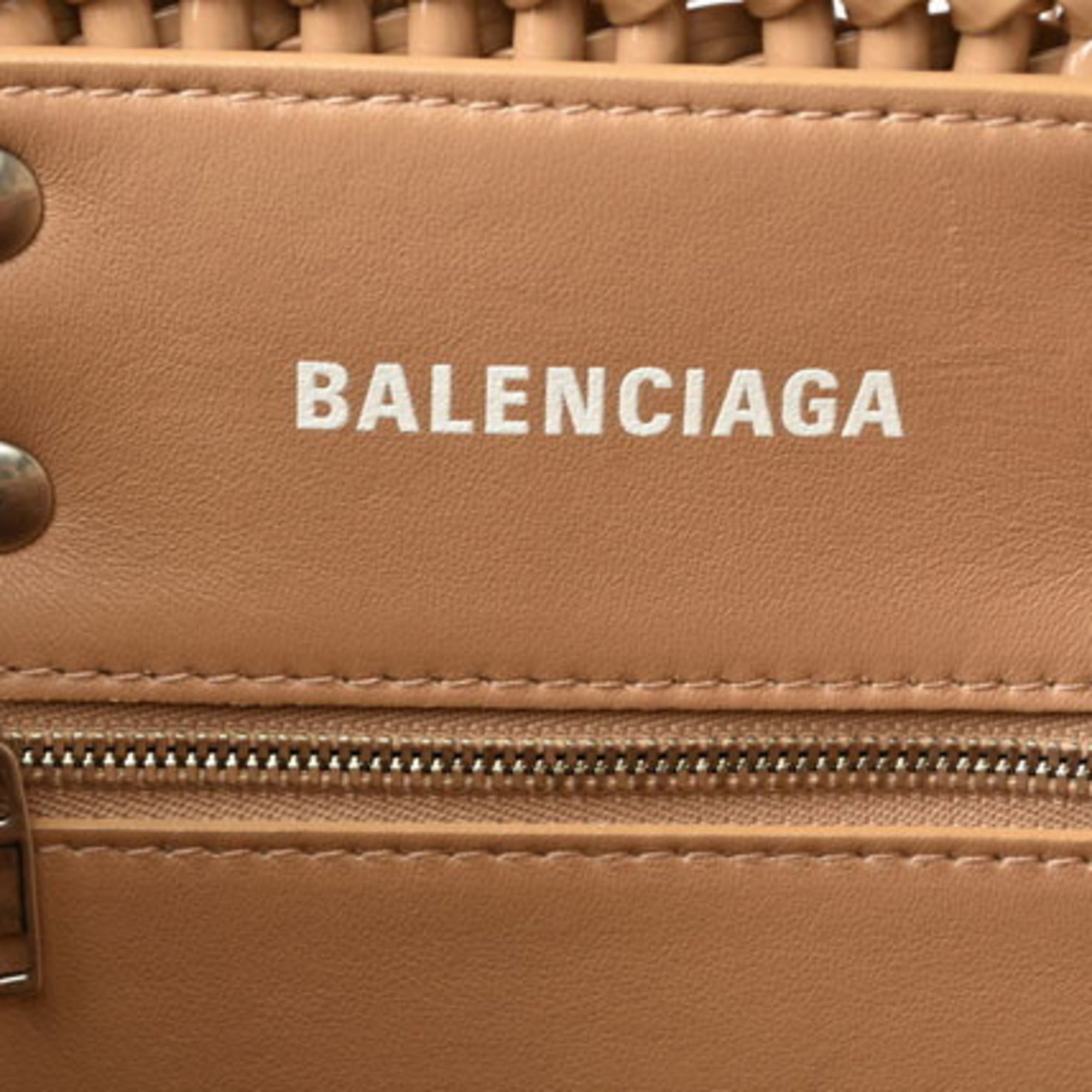 Balenciaga Beige Basket Handbag Shoulder Bag (Pre-Owned)