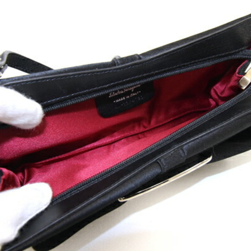 Salvatore Ferragamo Black Satin Shoulder Bag (Pre-Owned)