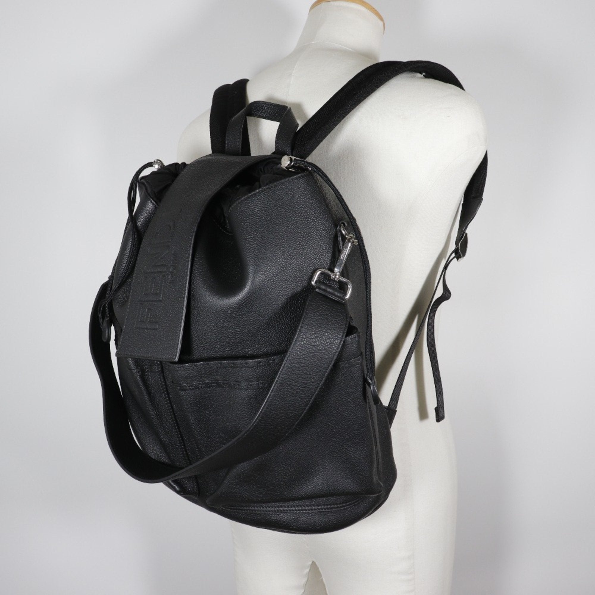 Fendi Black Leather Backpack (Pre-Owned)