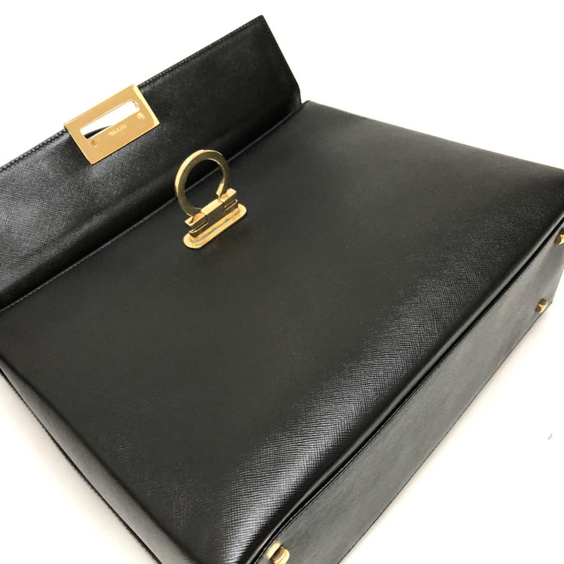 Salvatore Ferragamo Black Leather Handbag (Pre-Owned)