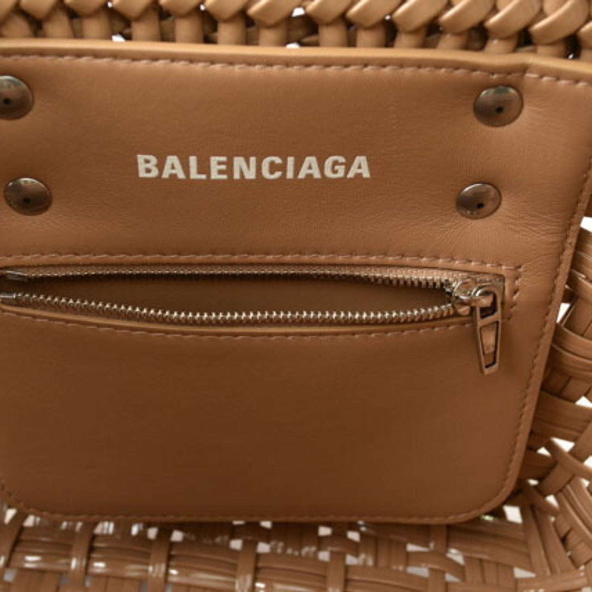 Balenciaga Beige Basket Handbag Shoulder Bag (Pre-Owned)