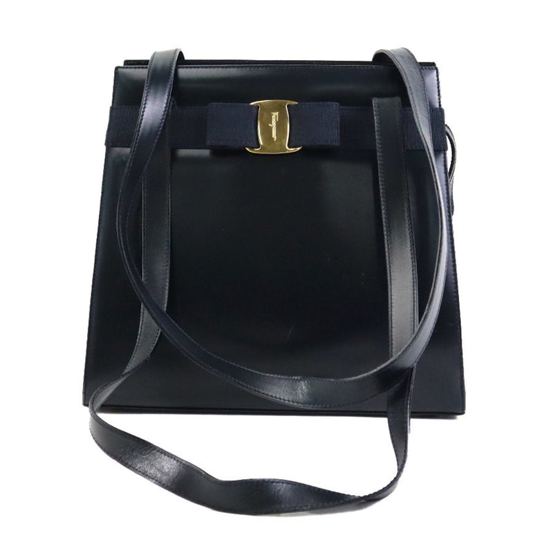 Salvatore Ferragamo Black Leather Shoulder Bag (Pre-Owned)