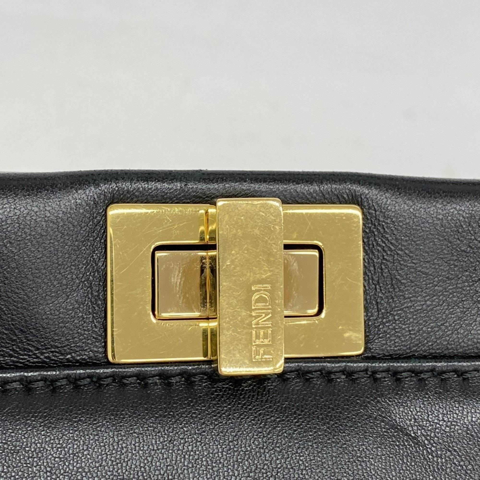 Fendi Black Leather Handbag (Pre-Owned)