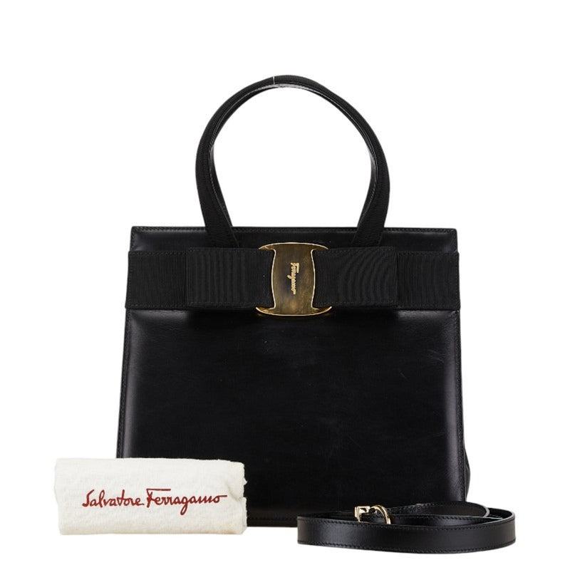 Salvatore Ferragamo Black Leather Handbag Shoulder Bag (Pre-Owned)