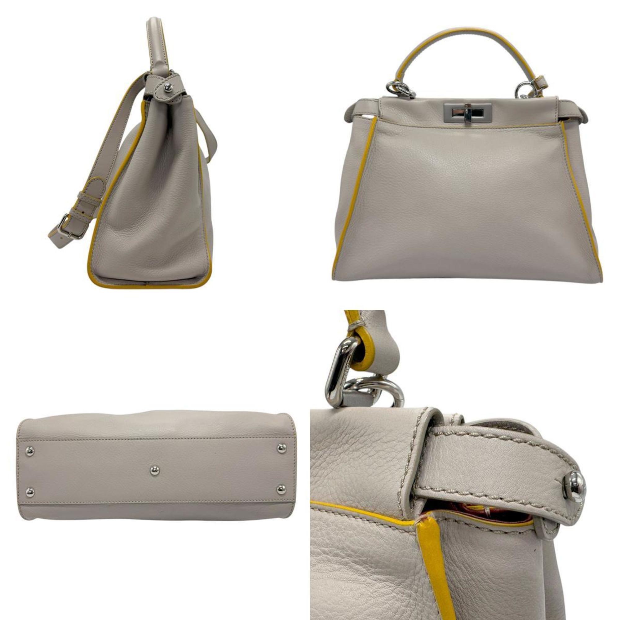 Fendi Light Beige Leather Handbag Shoulder Bag (Pre-Owned)