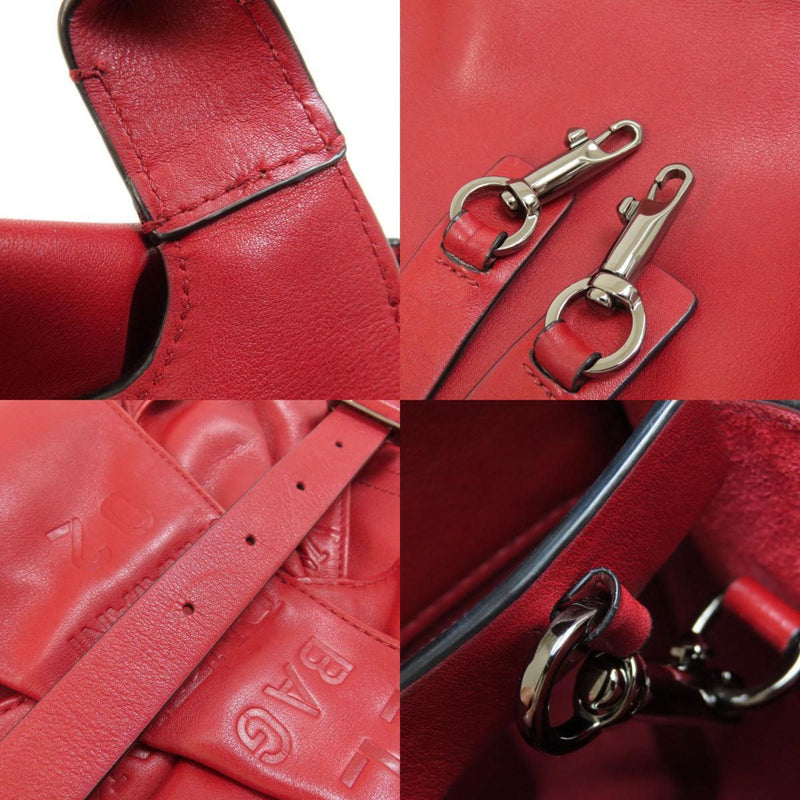 Valentino Garavani Red Color Leather Handbag (Pre-Owned)