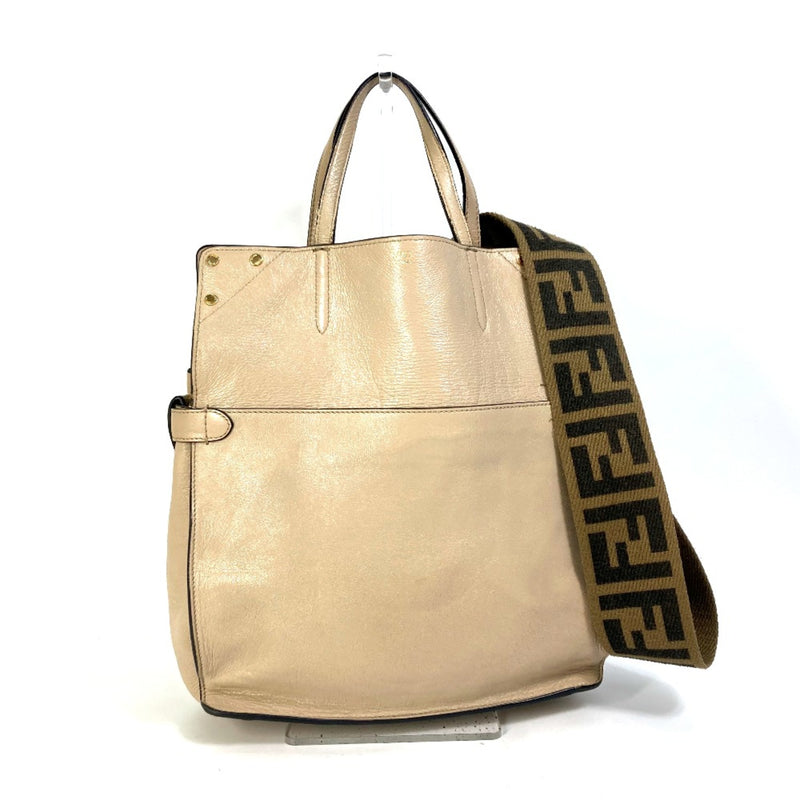 Fendi Beige Leather Shoulder Bag (Pre-Owned)