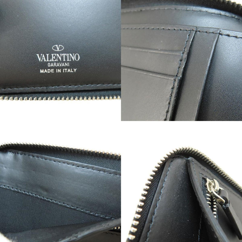 Valentino Garavani Black Leather Wallet (Bi-Fold) (Pre-Owned)