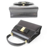 Salvatore Ferragamo Black Leather Shoulder Bag (Pre-Owned)