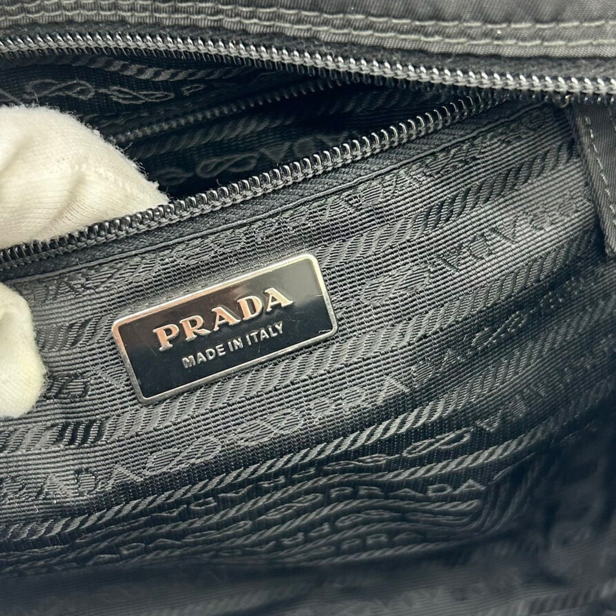 Prada Black Nylon Boston Bag Handbag (Pre-Owned)