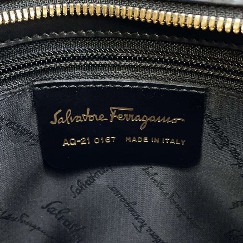 Salvatore Ferragamo Black Leather Handbag (Pre-Owned)