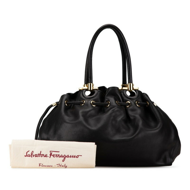 Salvatore Ferragamo Black Leather Handbag (Pre-Owned)