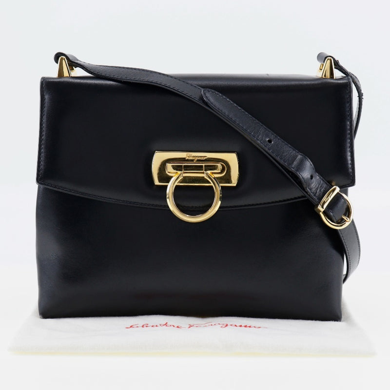 Salvatore Ferragamo Black Leather Shoulder Bag (Pre-Owned)