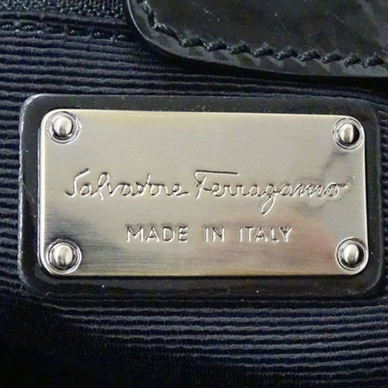 Salvatore Ferragamo Black Leather Handbag (Pre-Owned)