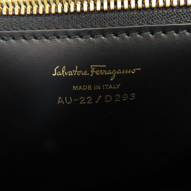 Salvatore Ferragamo Black Leather Shoulder Bag (Pre-Owned)