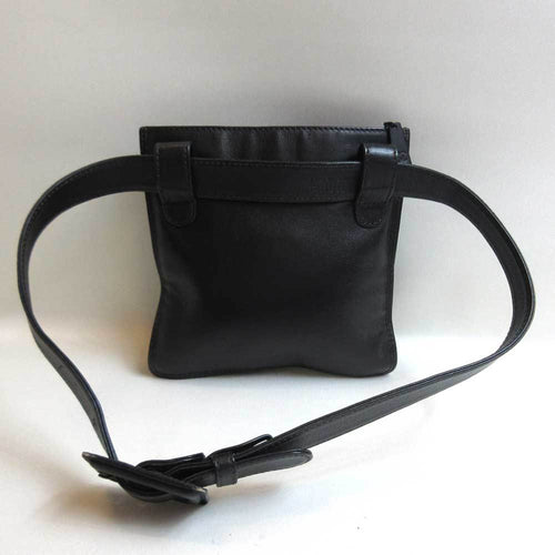 Chanel Black Leather Fanny Pack (Pre-Owned)