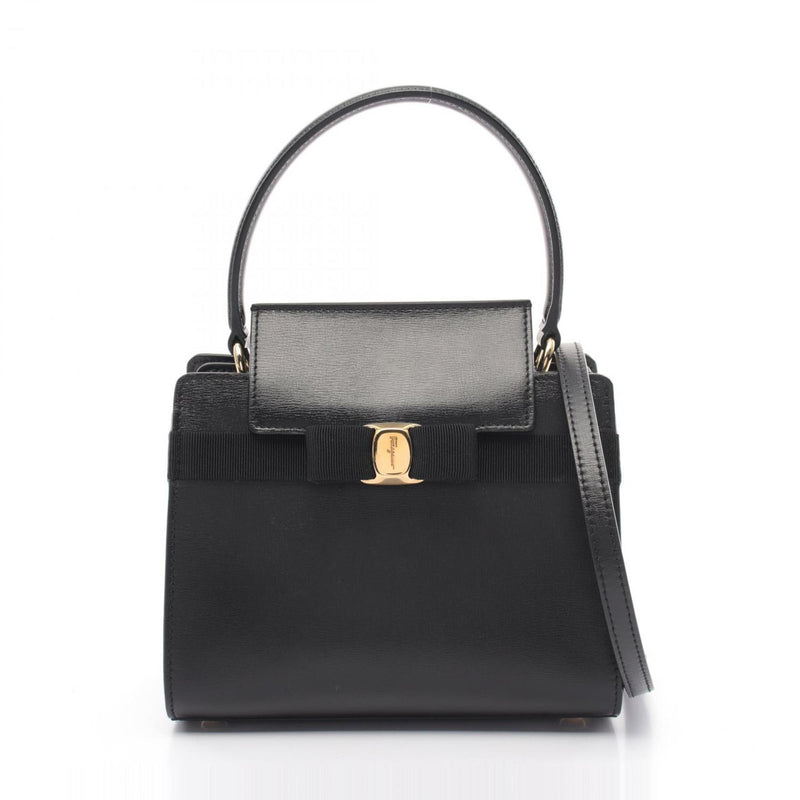 Salvatore Ferragamo Black Leather Shoulder Bag (Pre-Owned)