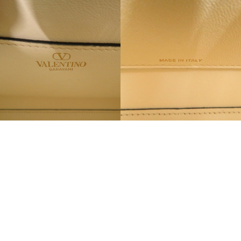 Valentino Garavani Ivory Leather Handbag (Pre-Owned)