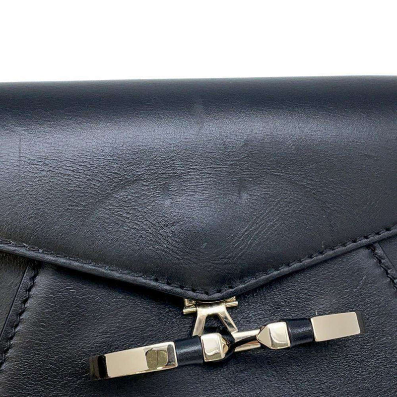 Valentino Garavani Black Leather Shoulder Bag (Pre-Owned)