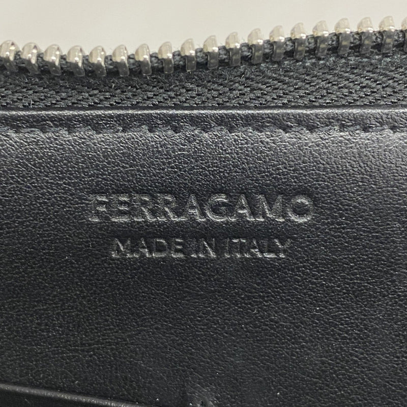 Salvatore Ferragamo Black Leather Long Wallet (Bi-Fold) (Pre-Owned)