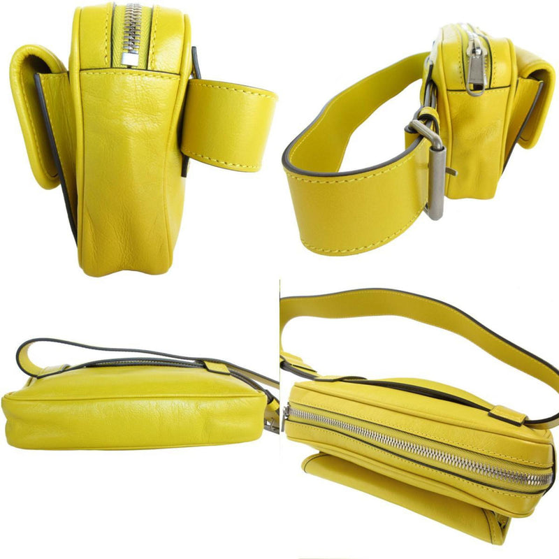 Gucci Yellow Leather Fanny Pack Sling Bag (Pre-Owned)