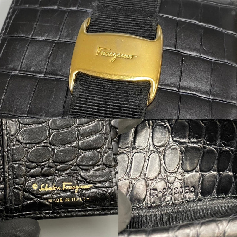 Salvatore Ferragamo Black Leather Wallet (Bi-Fold) (Pre-Owned)