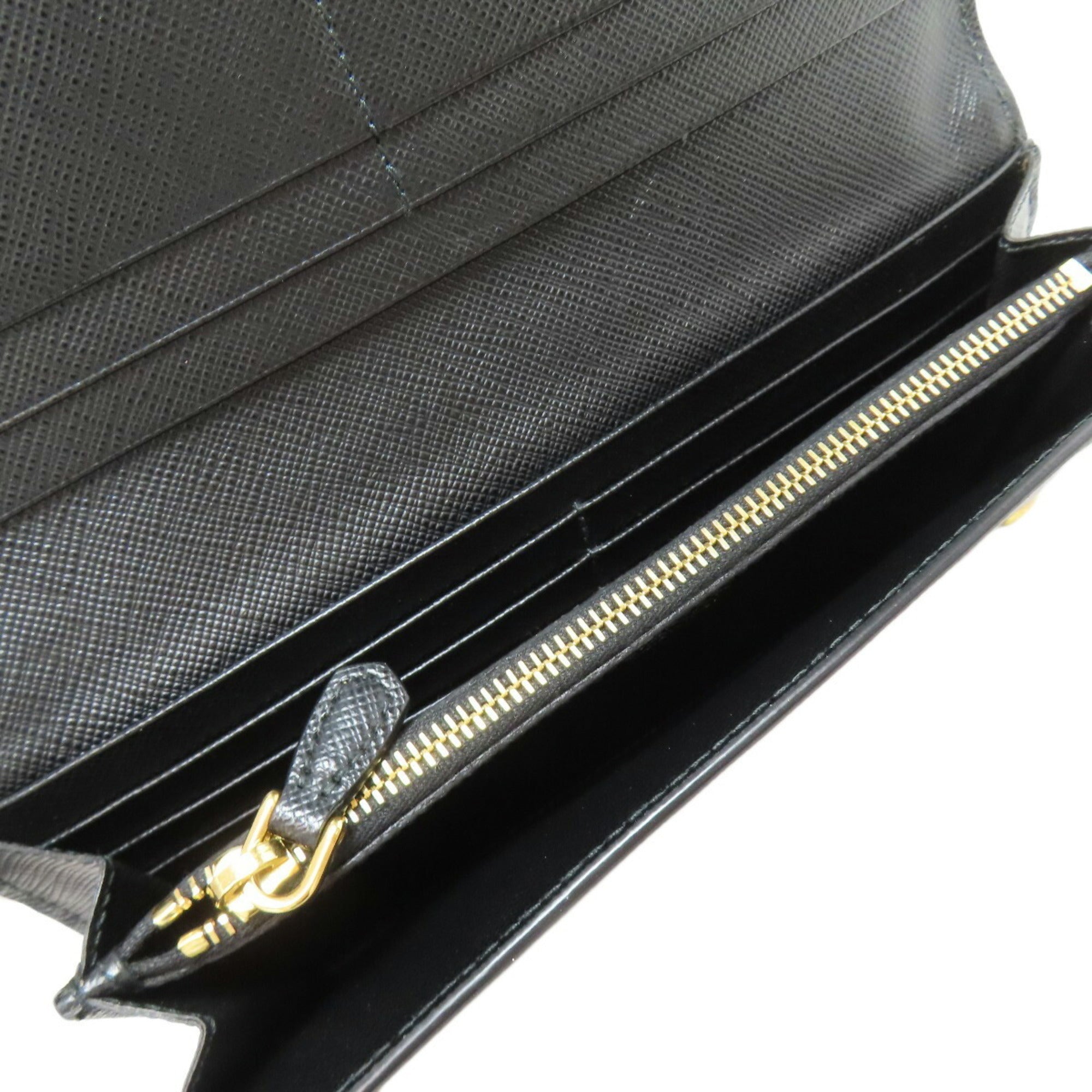 Prada Black Leather Long Wallet (Bi-Fold) (Pre-Owned)