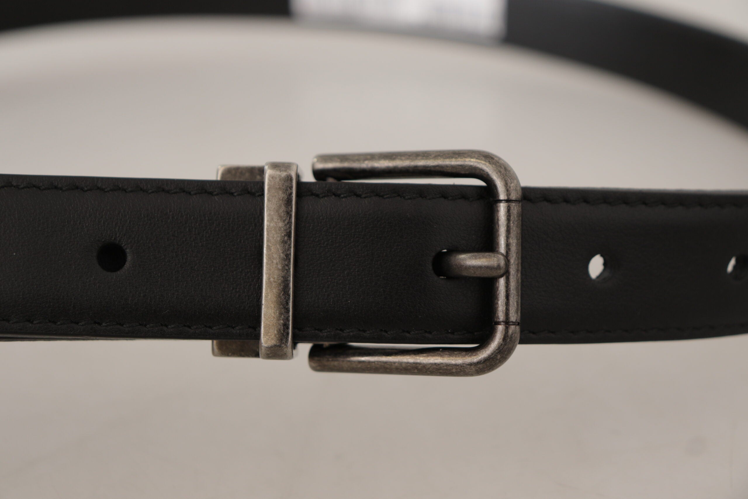 Dolce & Gabbana Elegant Black Leather Belt with Metal Men's Buckle