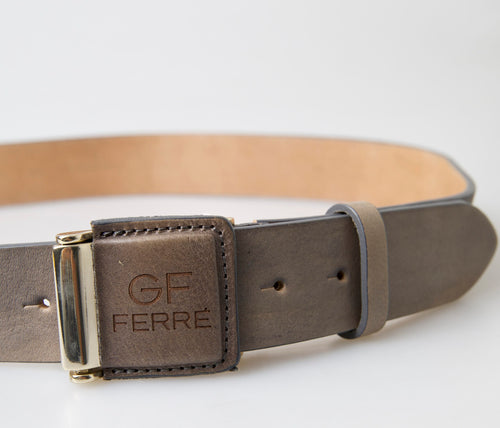 GF Ferre Elegant Leather Fashion Belt with Engraved Women's Buckle