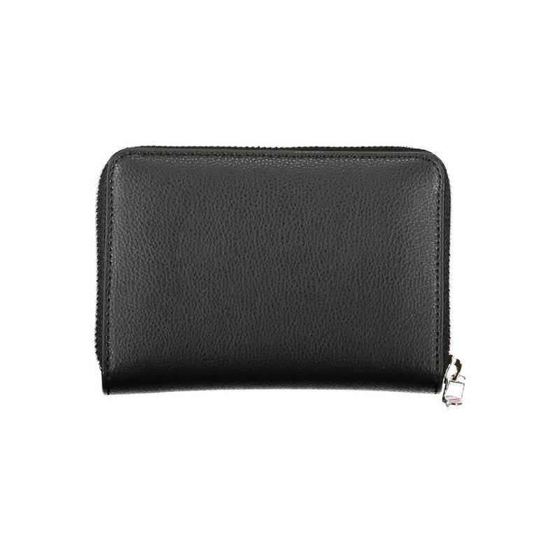 Tommy Hilfiger Elegant Black Zip Wallet with Multiple Women's Compartments