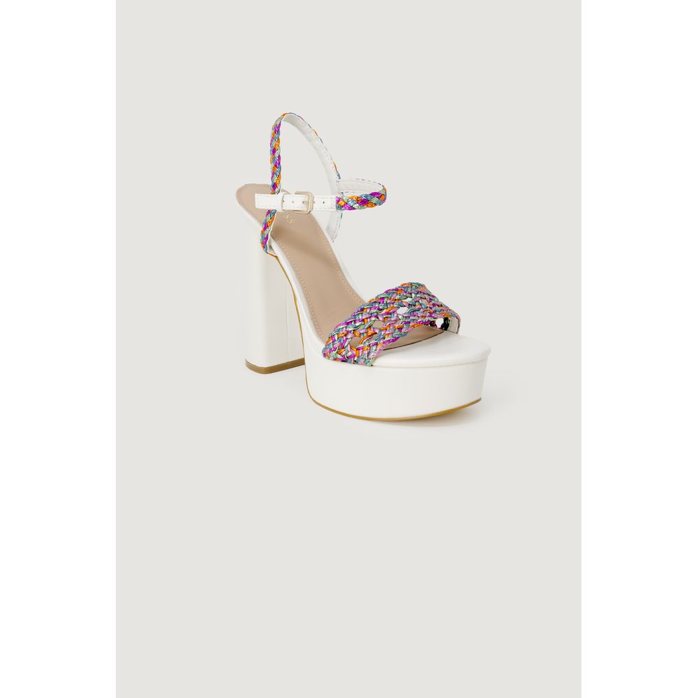 Guess White Polyester Women's Pump