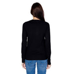 Guess Black Cotton Tops & Women's T-Shirt