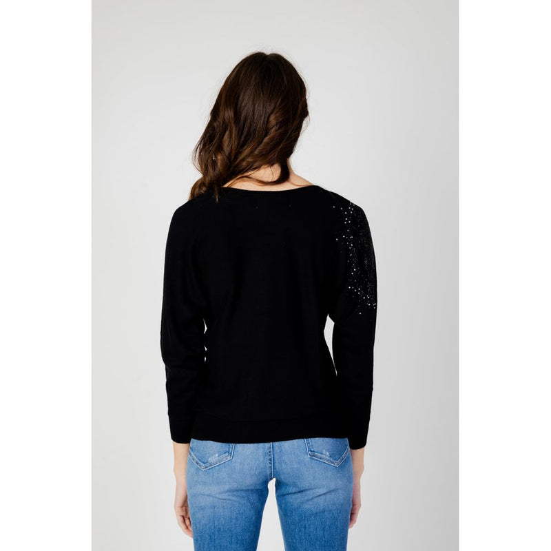 Guess Black Viscose Tops & Women's T-Shirt