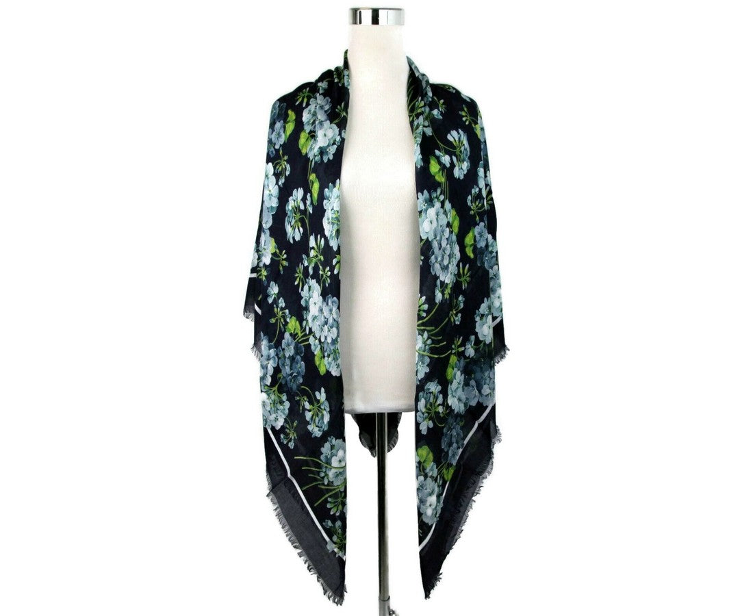 Cleopatra Scarf - Navy Blue - Silk - Sézane