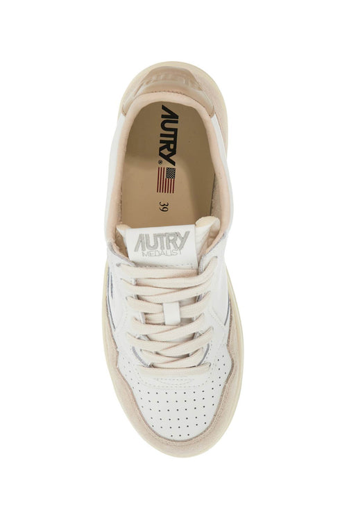 Autry Women's Leather Medalist Low Sneakers